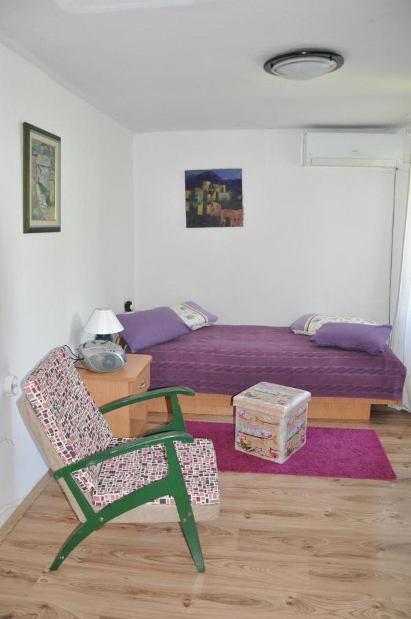 Apartment Marioni Buzet Exteriör bild